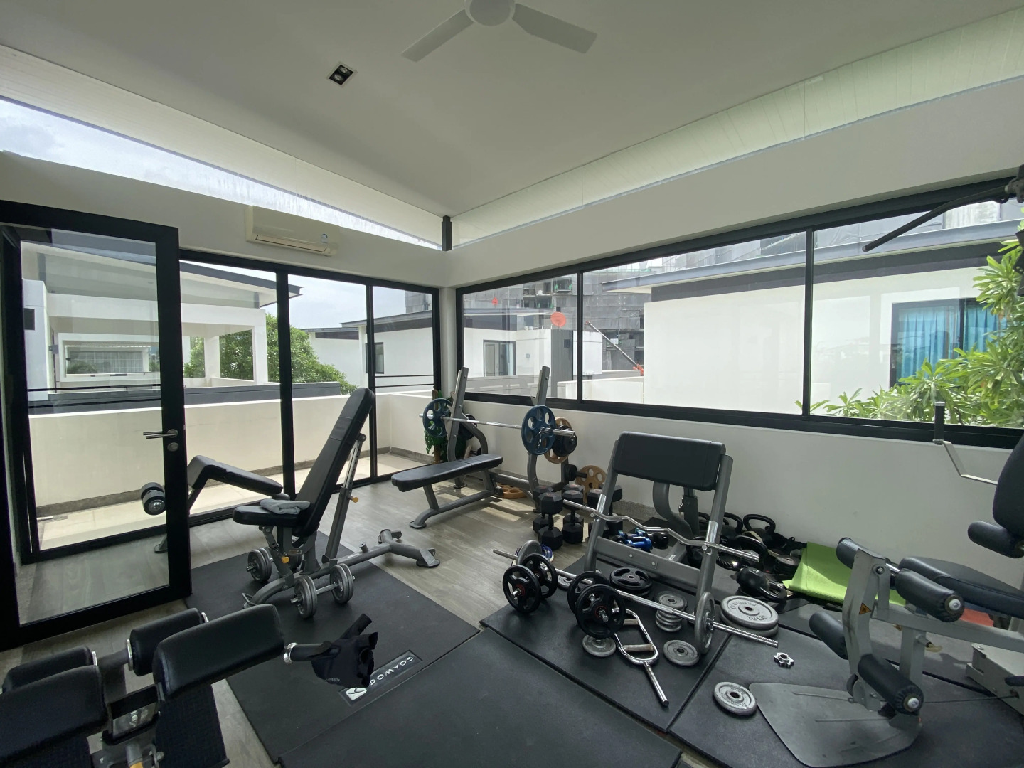 Вилла с бассейном и фитнес-залом 4 спальни рядом с пляжем Банг Тао LP-65/168