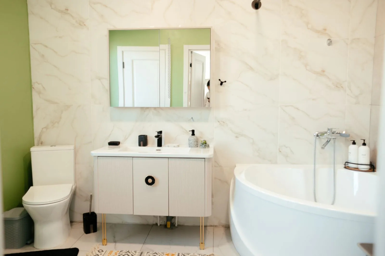 Частный Дом с Новым Ремонтом