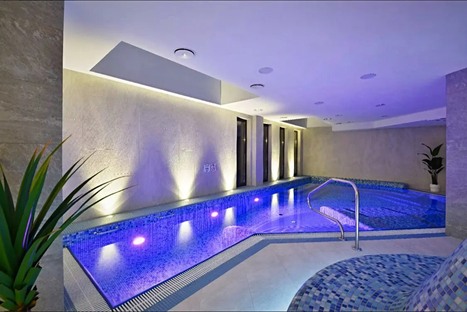 Апартаменты Уютные Кристал