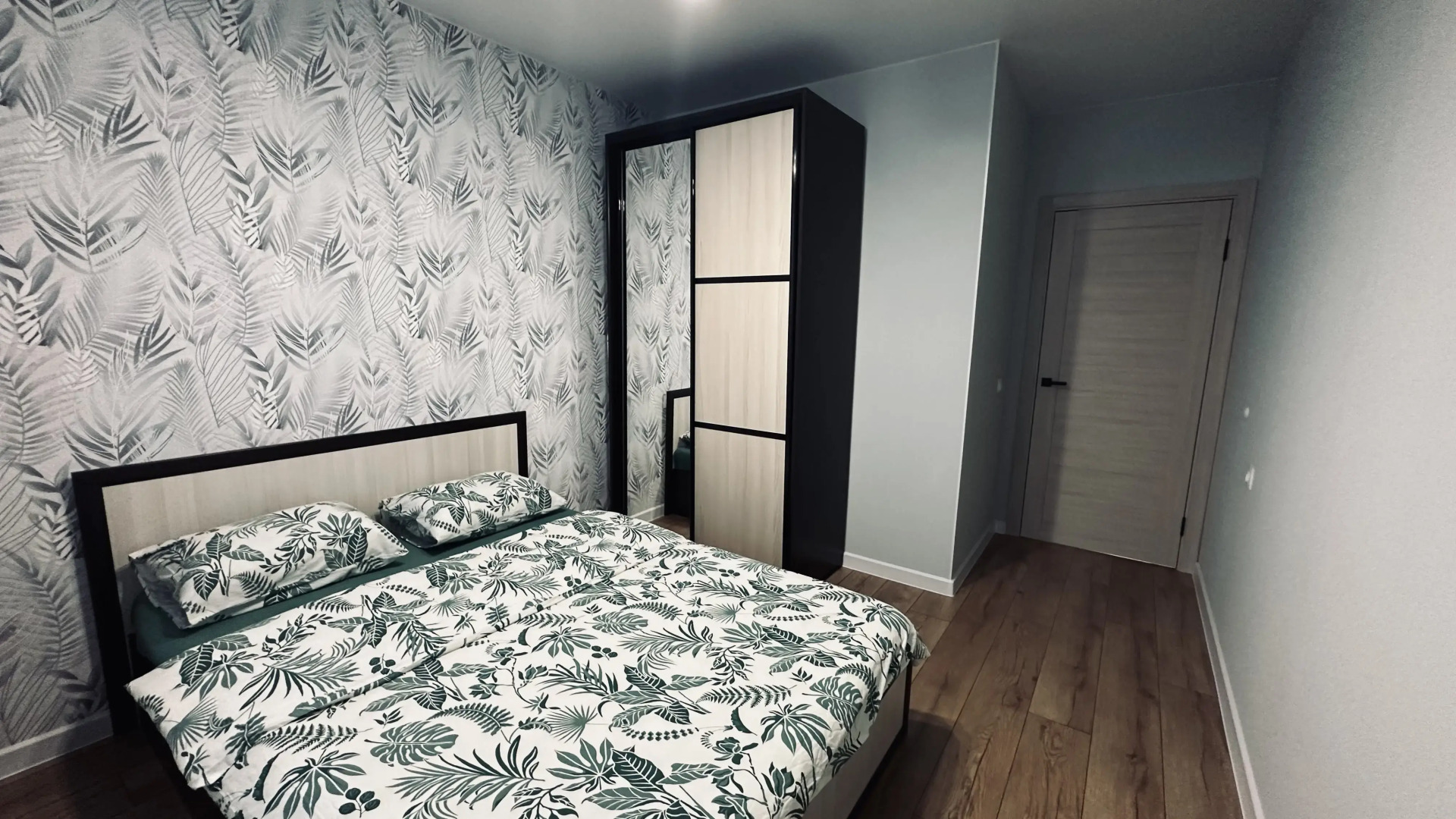 Квартира Yarkiy с видом на озеро