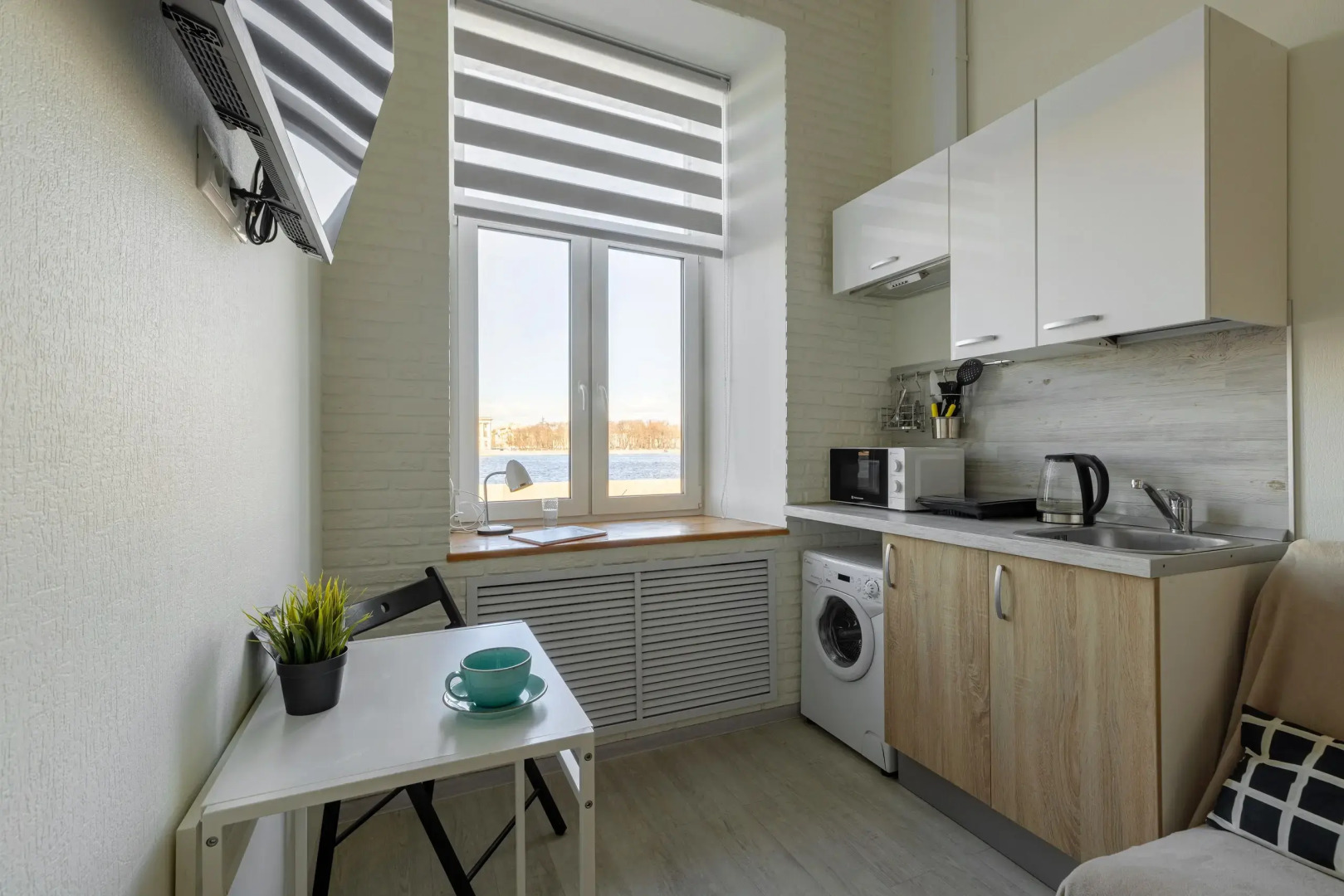 Апартаменты 4 с Панорамным Видом на Неву