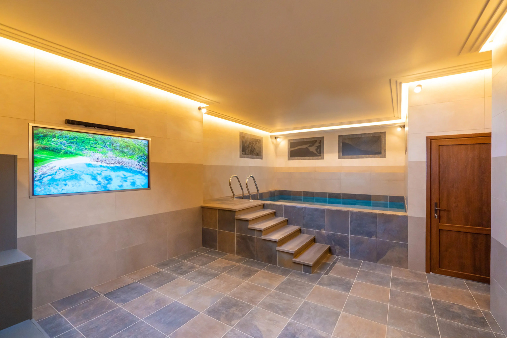 Отель Акварели