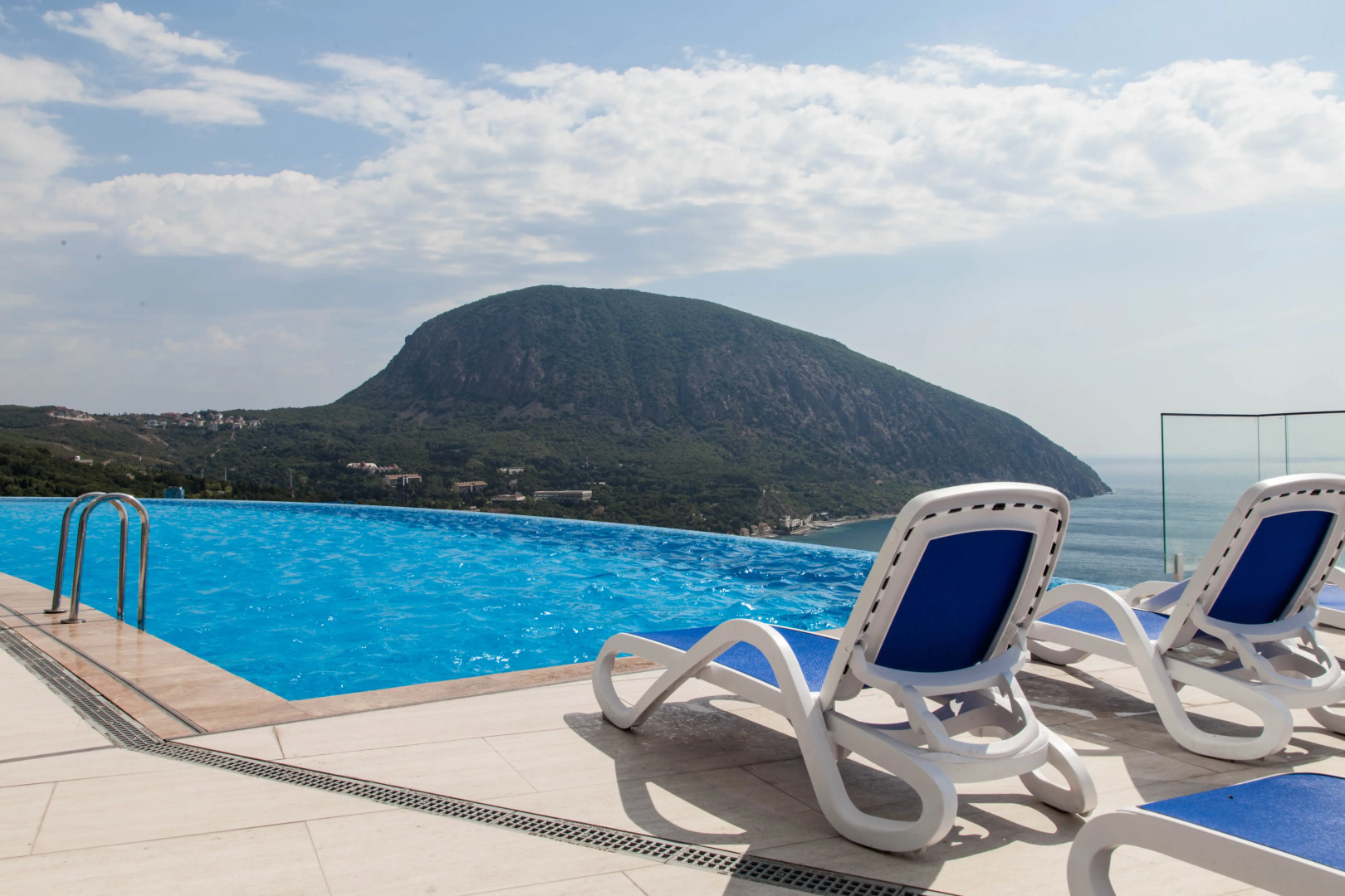 Апартаменты в Гурзуф Ривьере