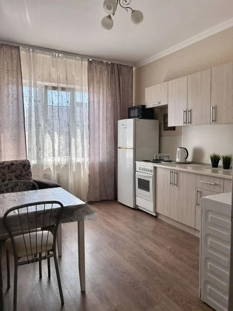 Квартира на  Александра Покрышкина 2к1 386