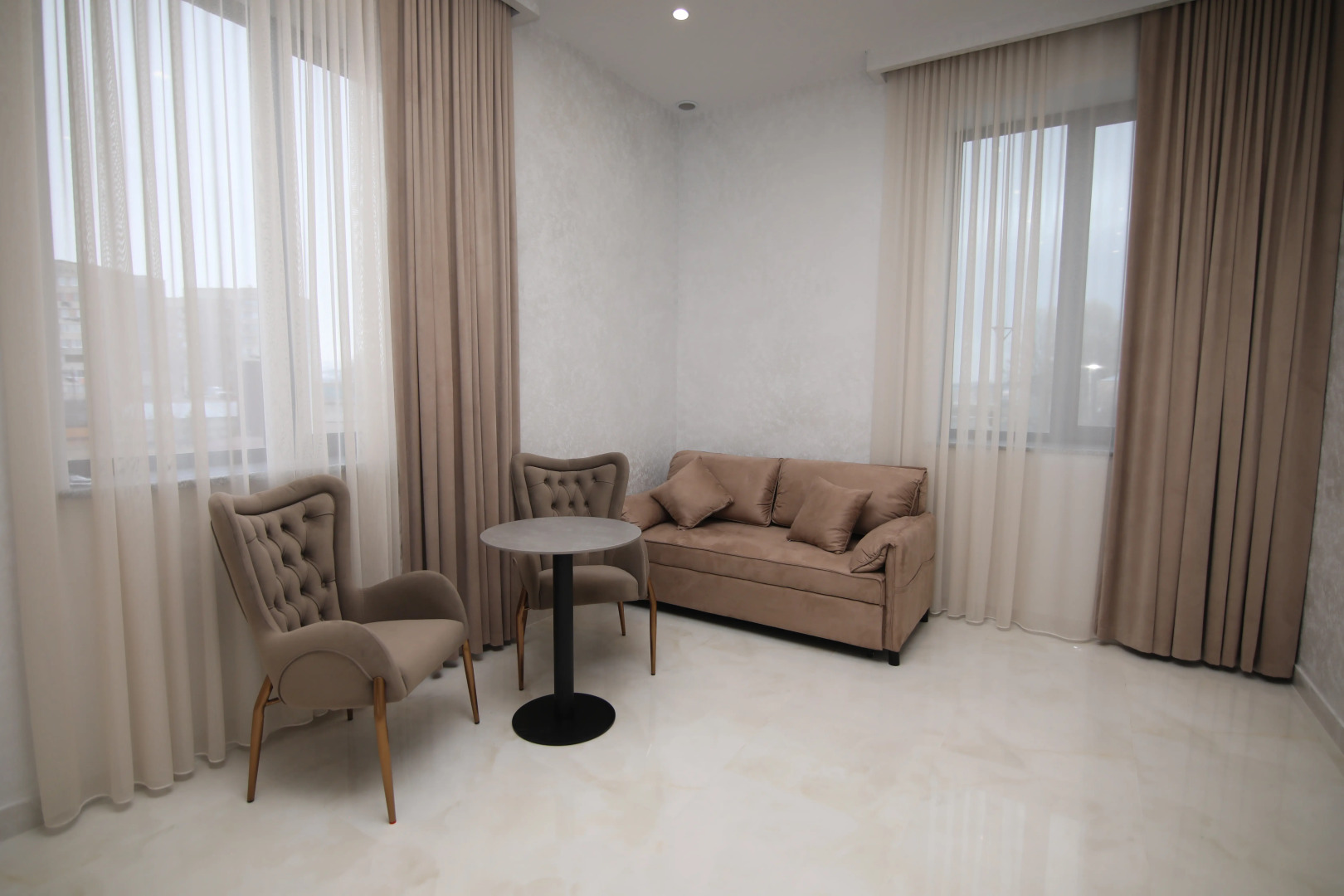 Отель Louvre Home