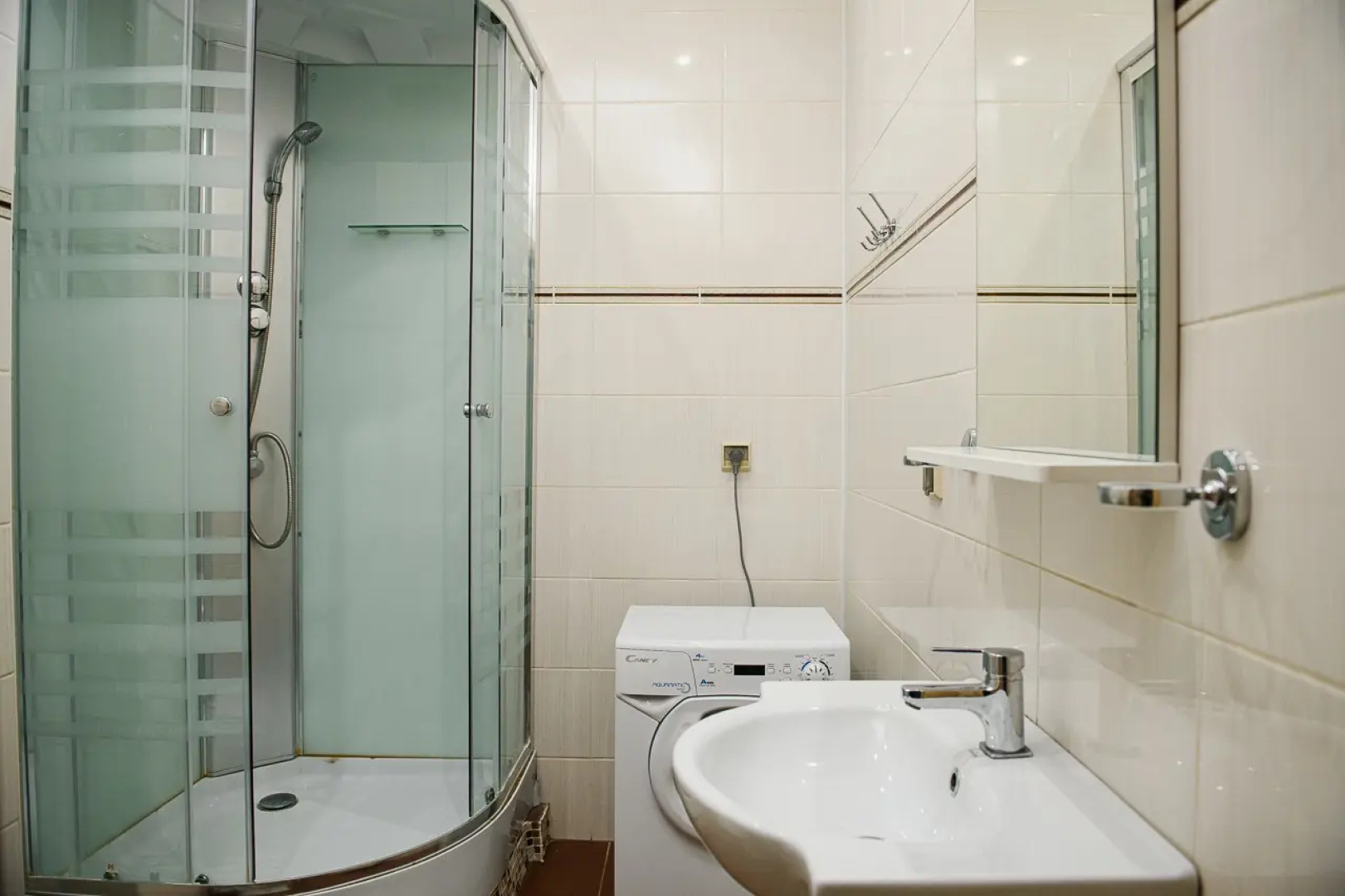 Апартаменты на Верхнеторговой 4