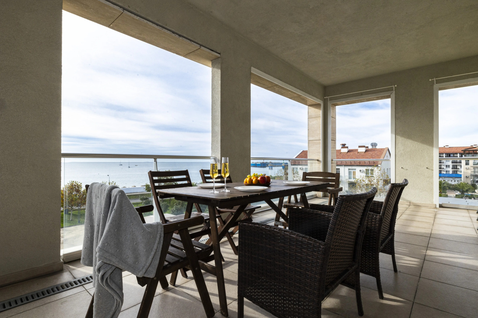 Апартаменты Smart Aparts Grand Seaview