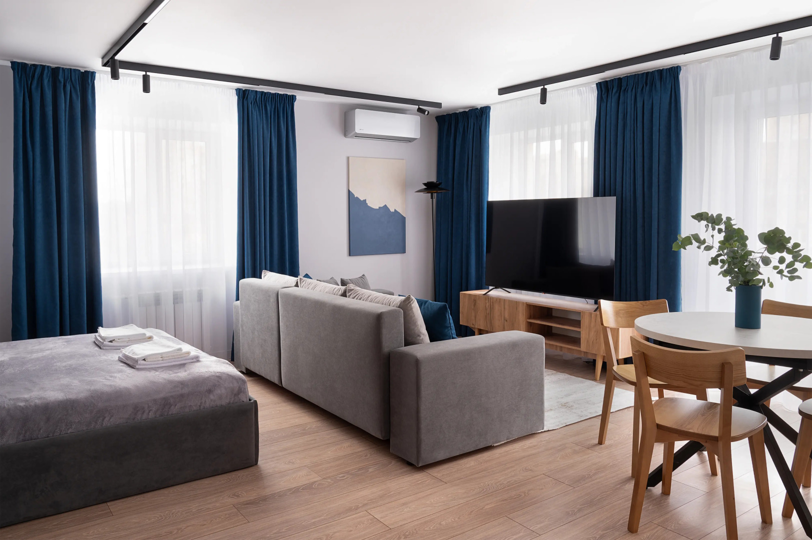 Апартаменты Димидов на Крестовой I