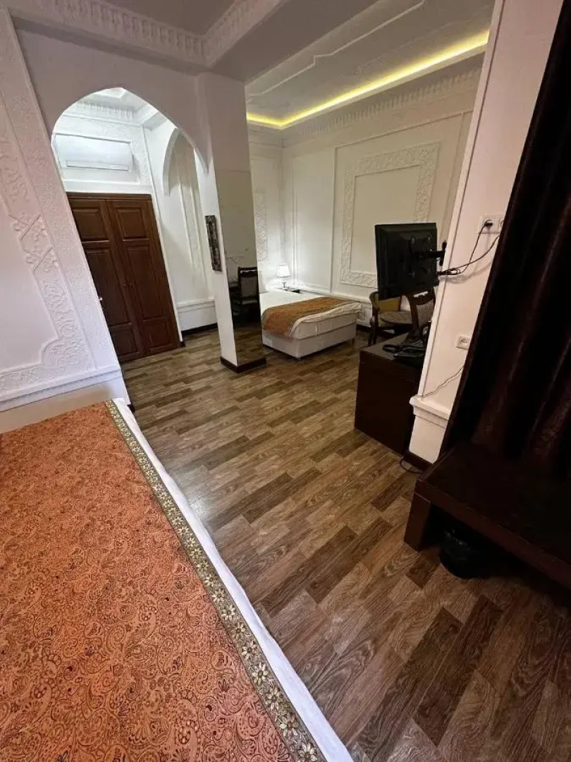 Отель Shahriston