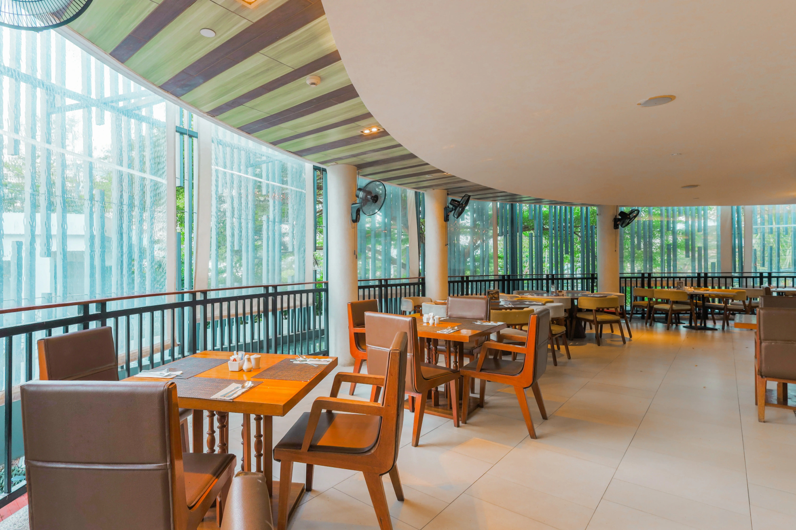 Отель Holiday Inn Resort Phuket Karon Beach by IHG