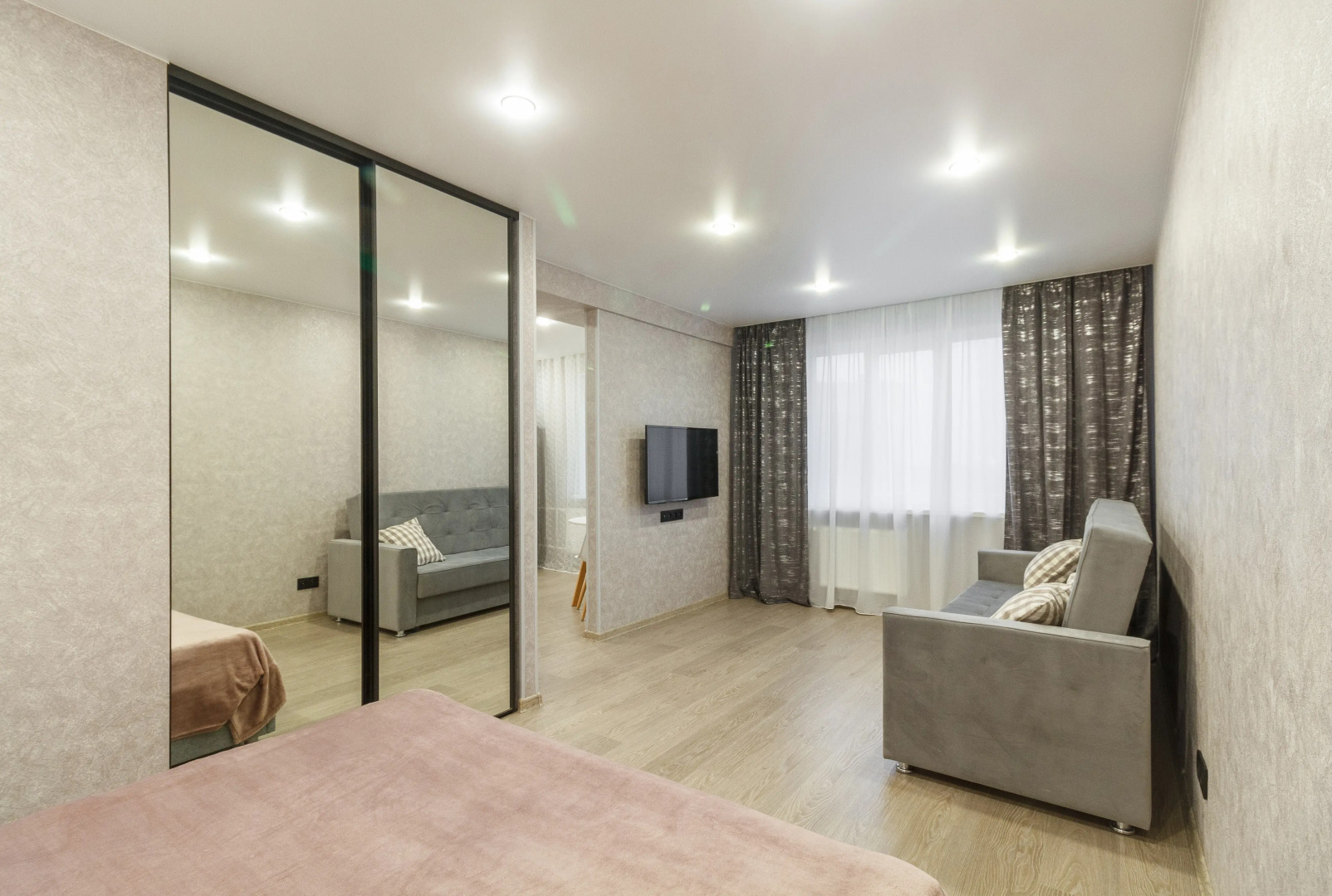 Квартира Не Вопрос с отличным ремонтом у Ледового дворца