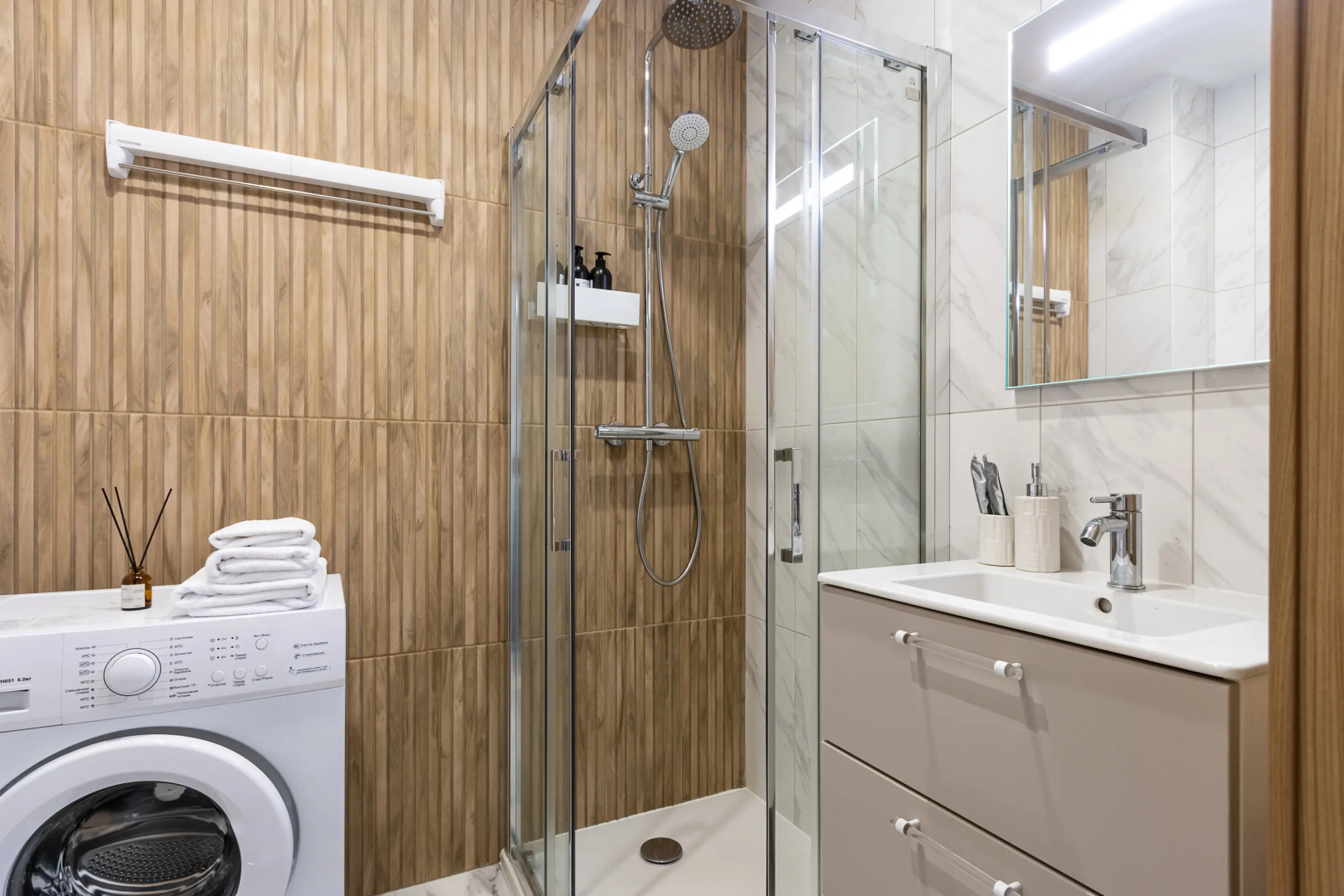 Апартаменты Видовые с видом на бассейн залив и лес