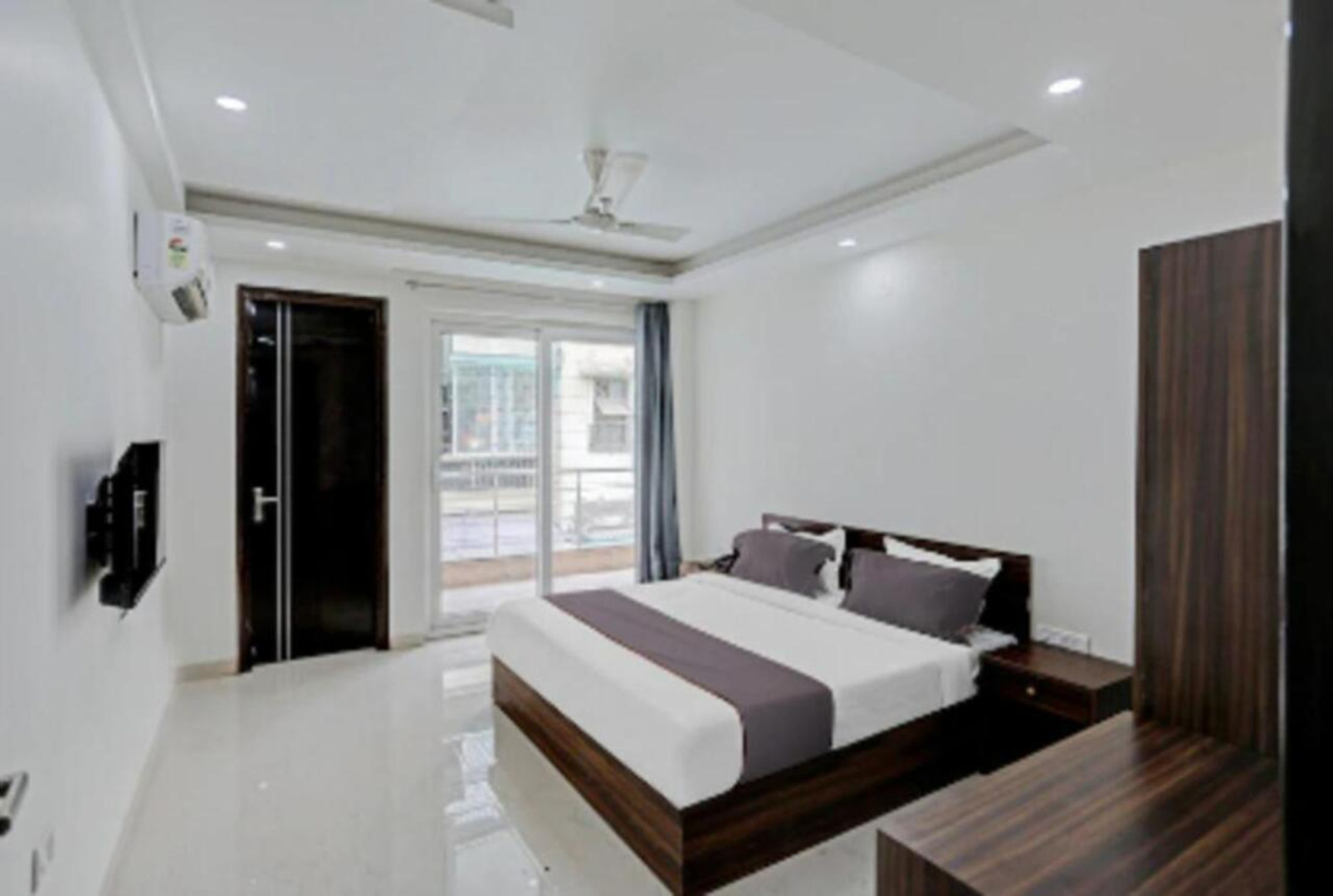 Отель Collection Inn