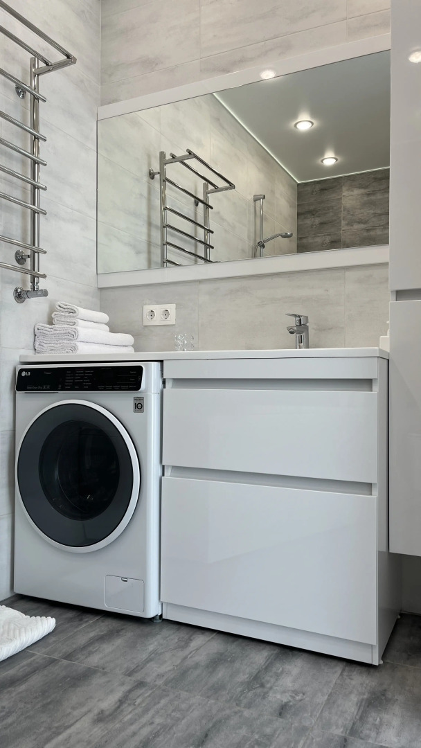 Апартаменты Трехкомнатные на Альпийской 27