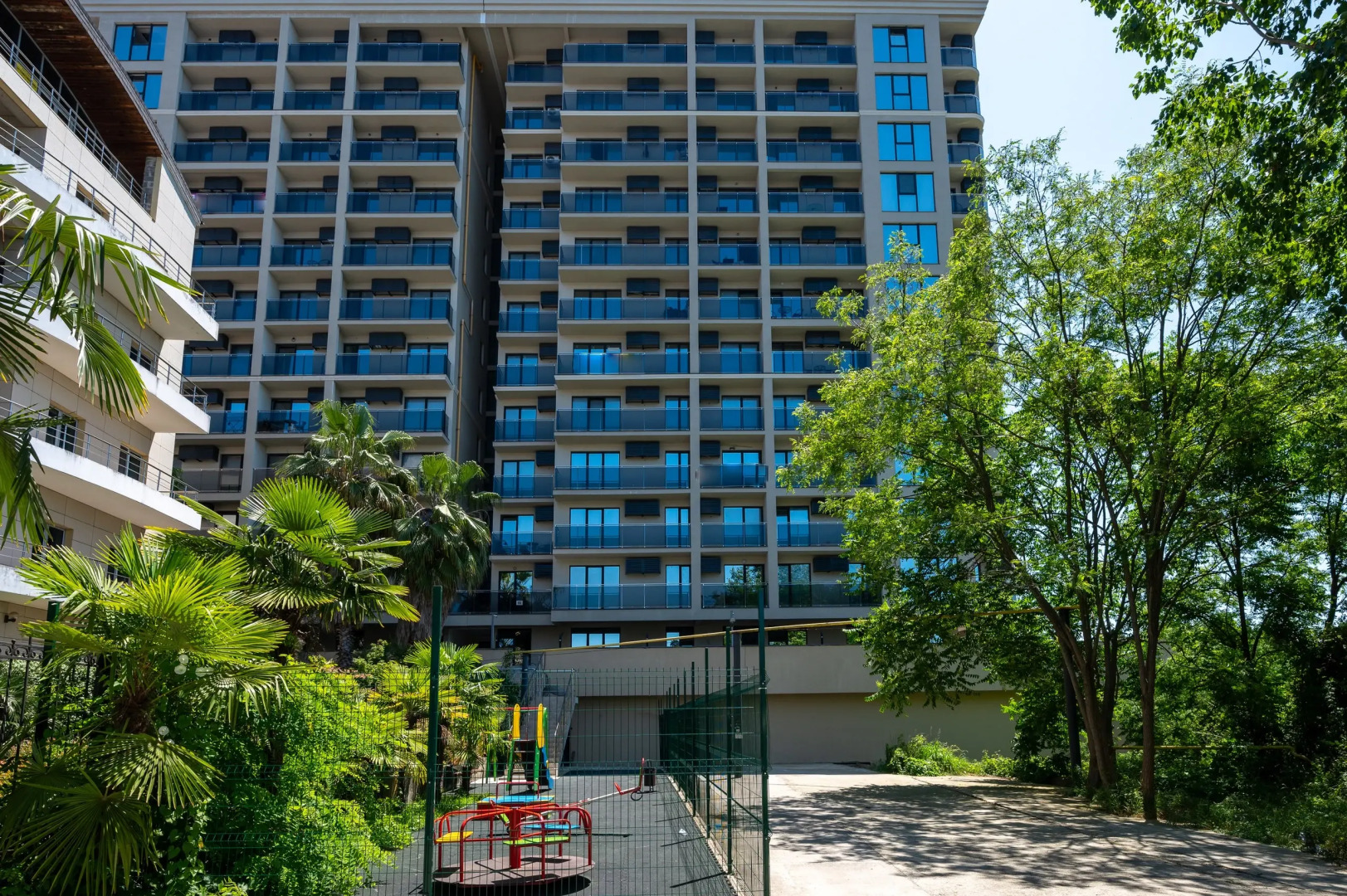 Апартаменты Red Apartments Атлантис апартамент Гермес