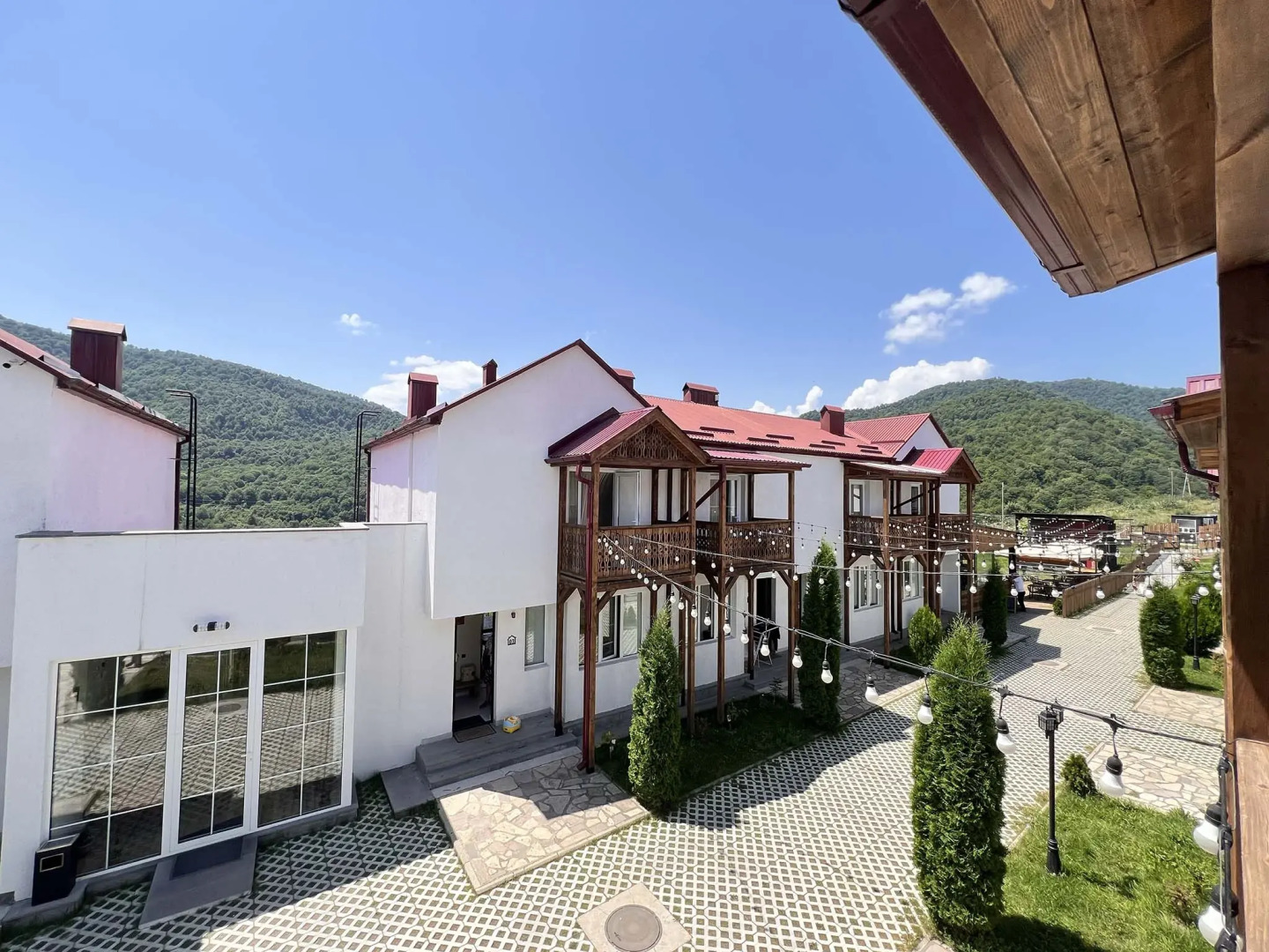 Курортный отель Motives Inn Dilijan