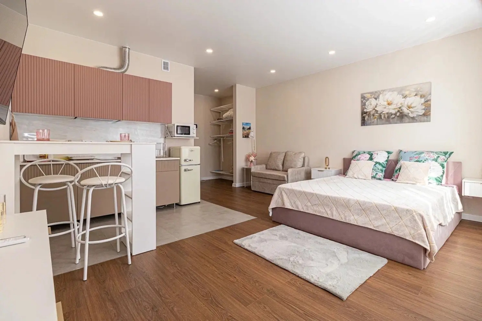 Апартаменты Дизайнерская Студия в ЖК Самолет