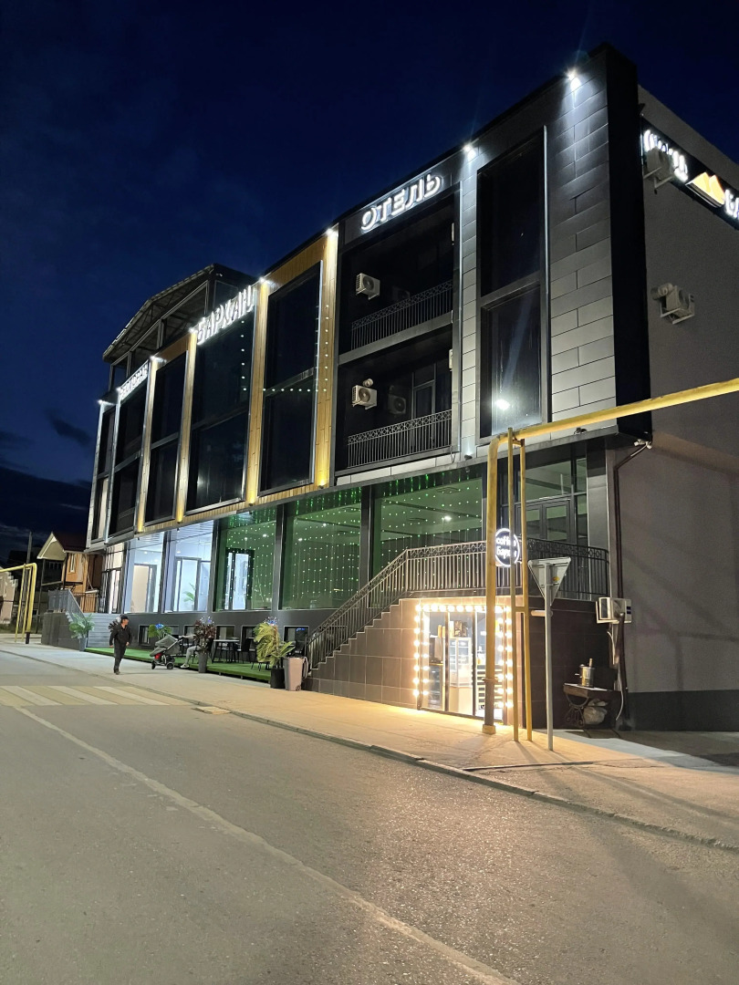 Отель Бархан