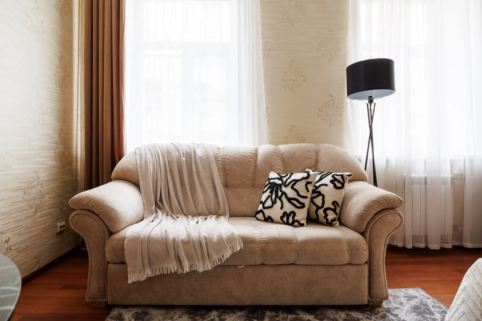 Апартаменты 2 спальни у Казанского собора 8 гостей