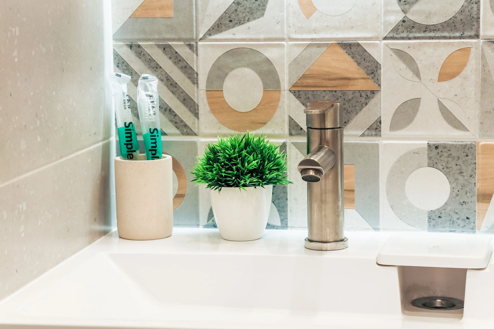 Апартаменты Санторини возле Аэропорта на 2 Гостей