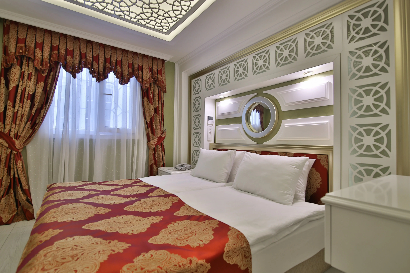 Отель Queens Land Istanbul