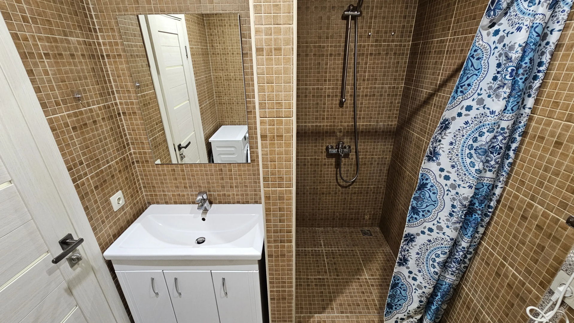 Апартаменты Уютная студия на Роз 57 от HomeHotelSochi (2)