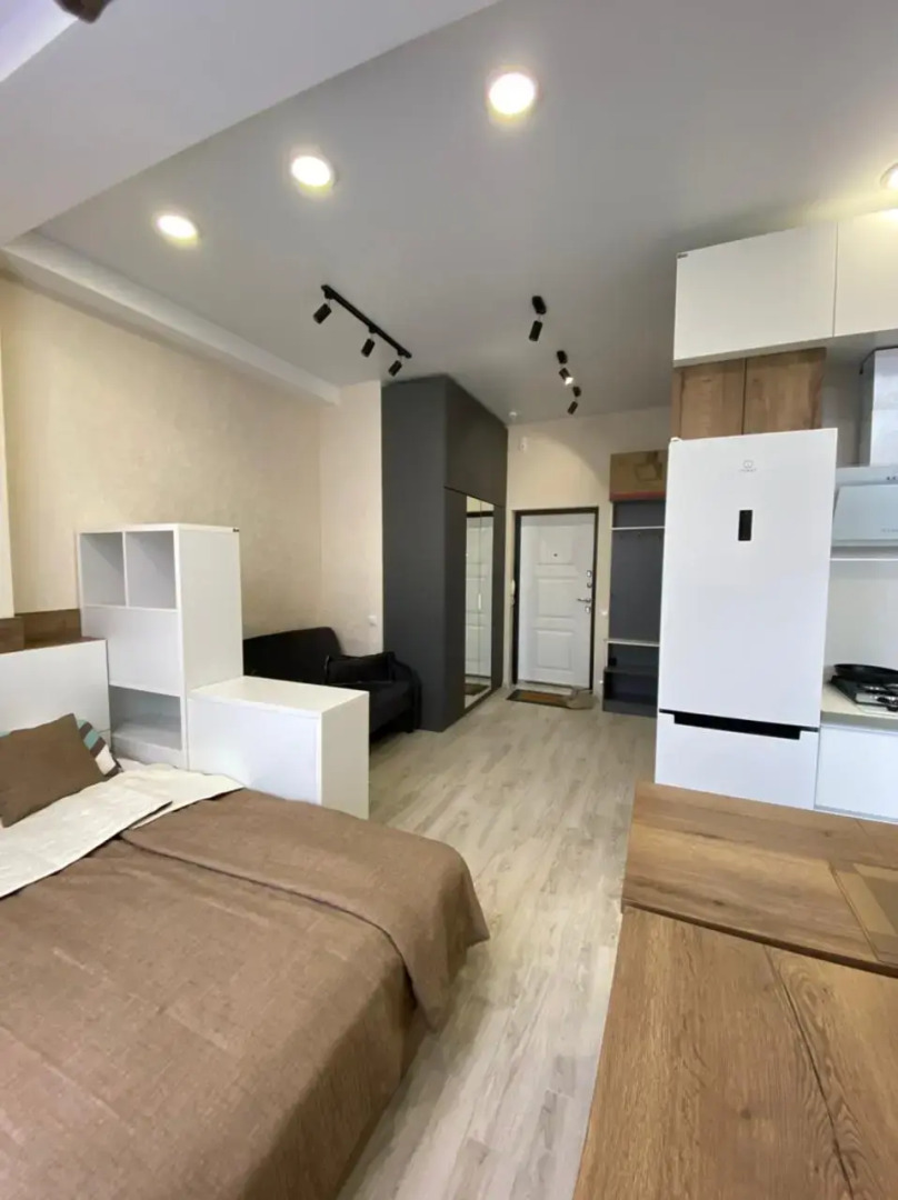 Море квартир уютная студия с панорамными окнами в центре Адлера 1