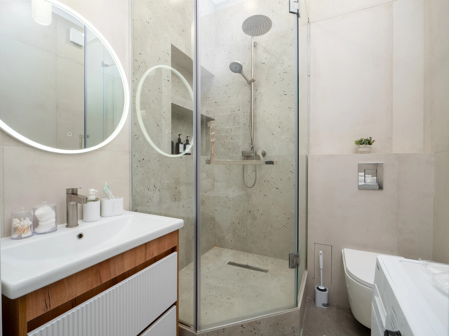 Квартира двухкомнатная в районе Меги 73