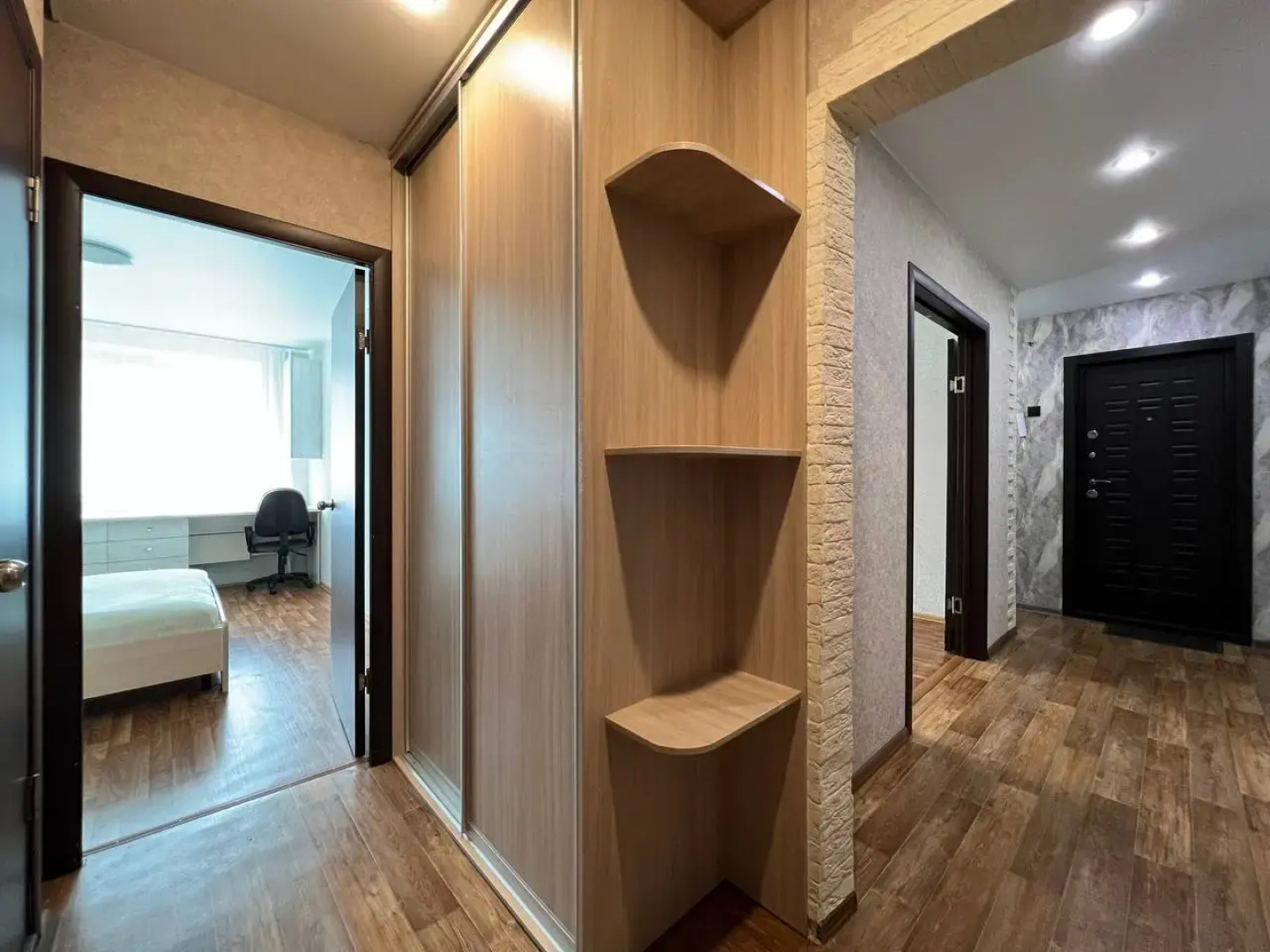 Квартира Трехкомнатная Юбилейная 79