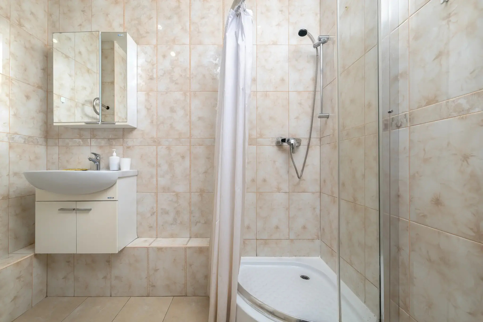 Апартаменты Тут Живут | Красная 176 | Центр Города