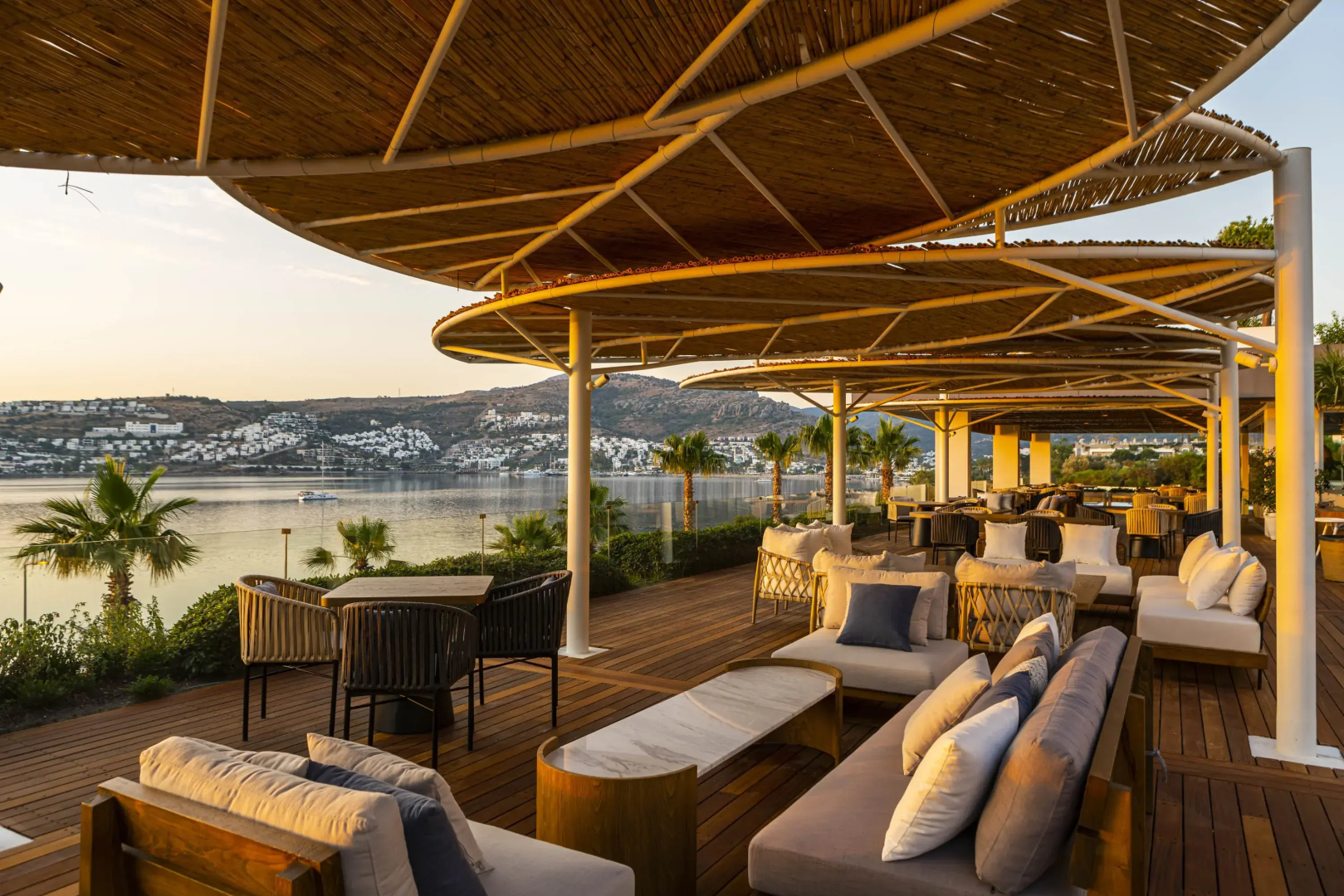 Отель Cape Bodrum Luxury Hotel & Beach