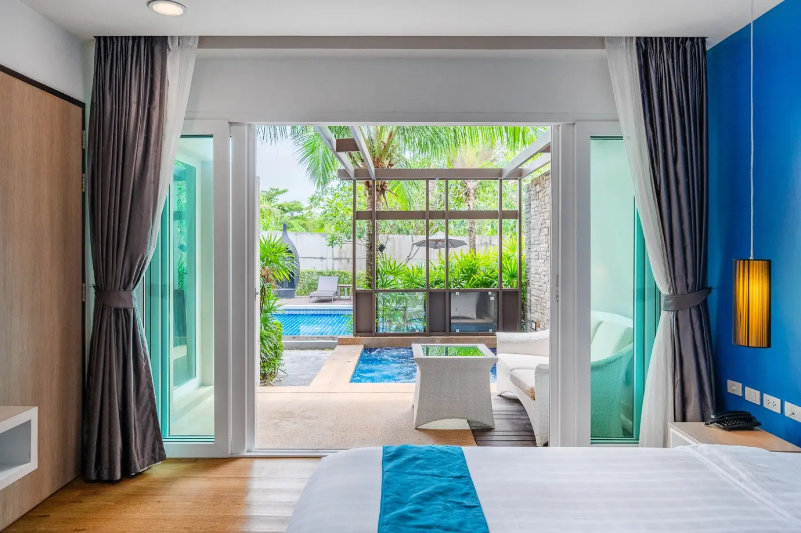 Отель Coco Phuket Bangtao Beach