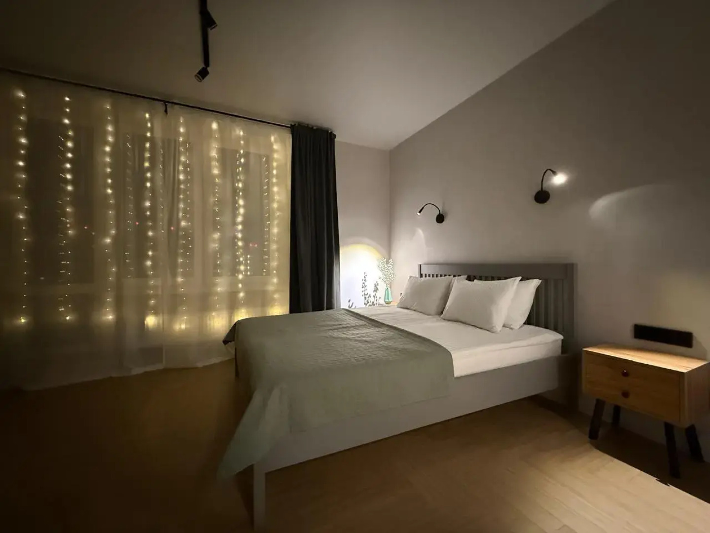 Квартира Стильная новая студия рядом с метро