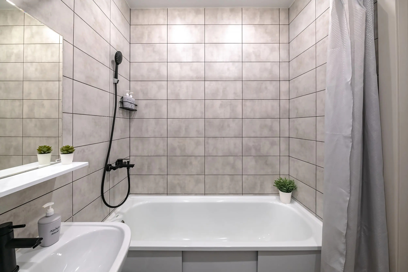 Апартаменты TopHouse на Нейбута  2А к4