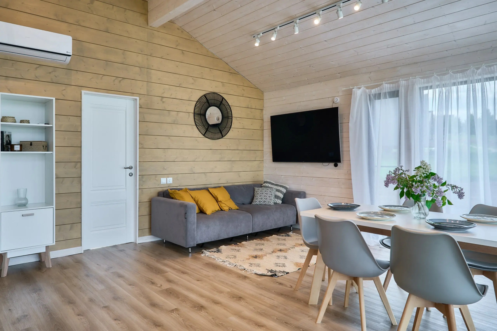 Коттедж Якунино-Дача Дом Медведя