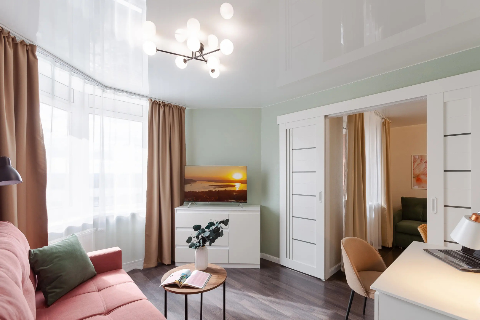 Квартира «StarHouse» Город Солнца-2