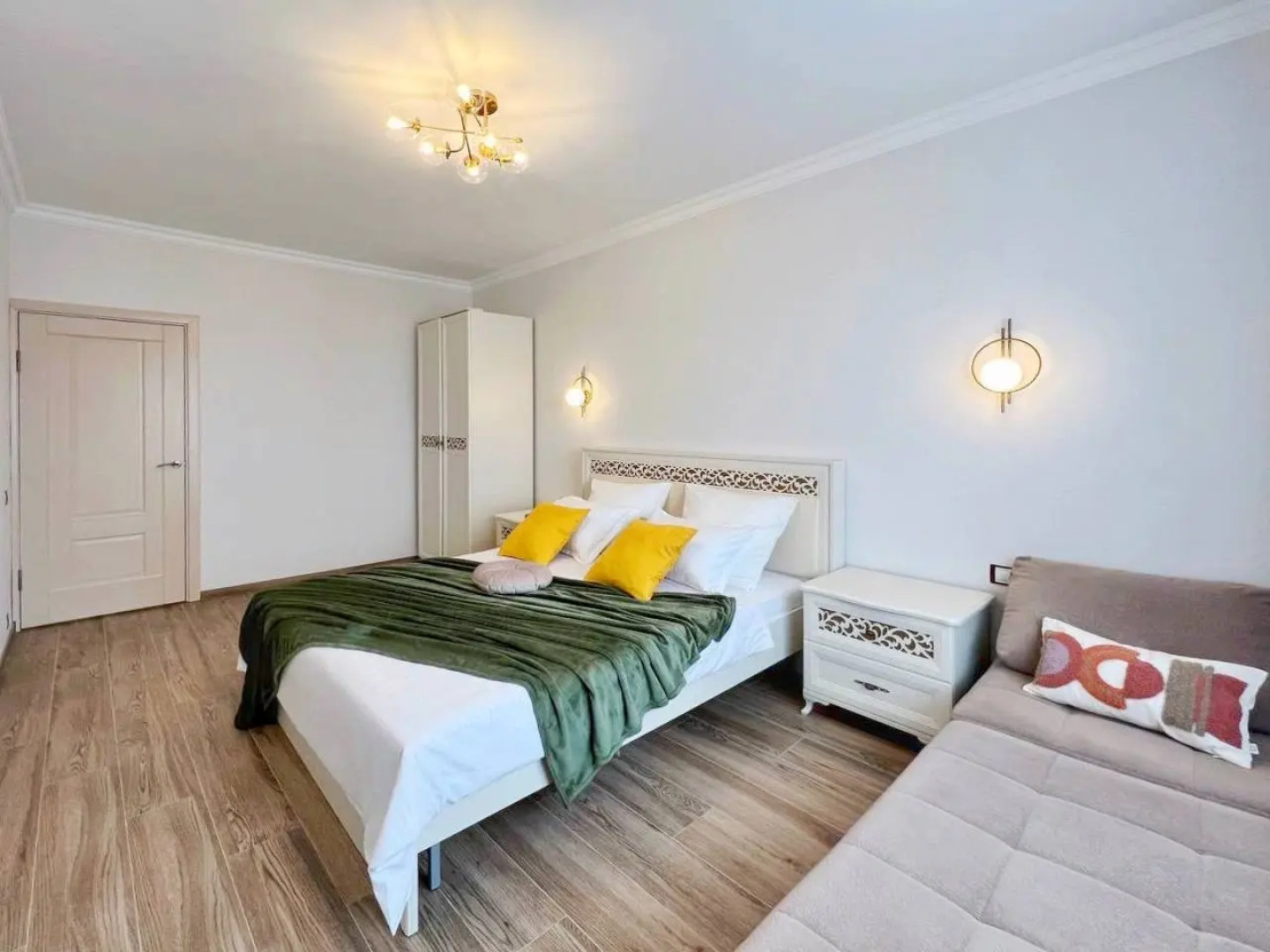 Квартира Стильный люкс в самом сердце города с видом на Кафедральный собор