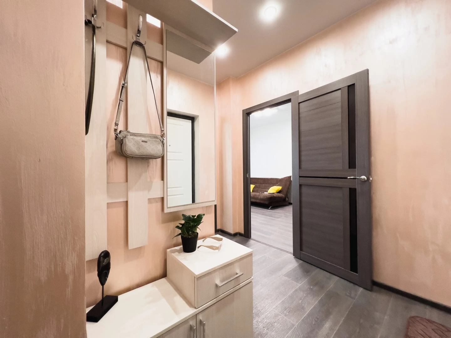 Квартира 2 Райдас на Чапаева 61