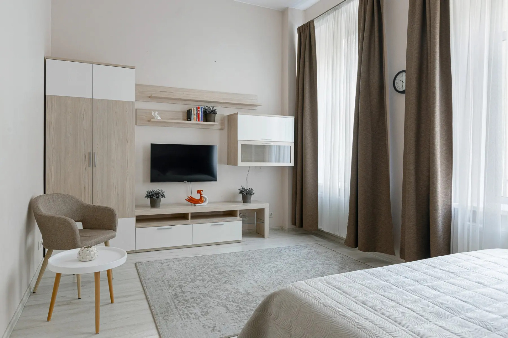 Апартаменты на Караванной