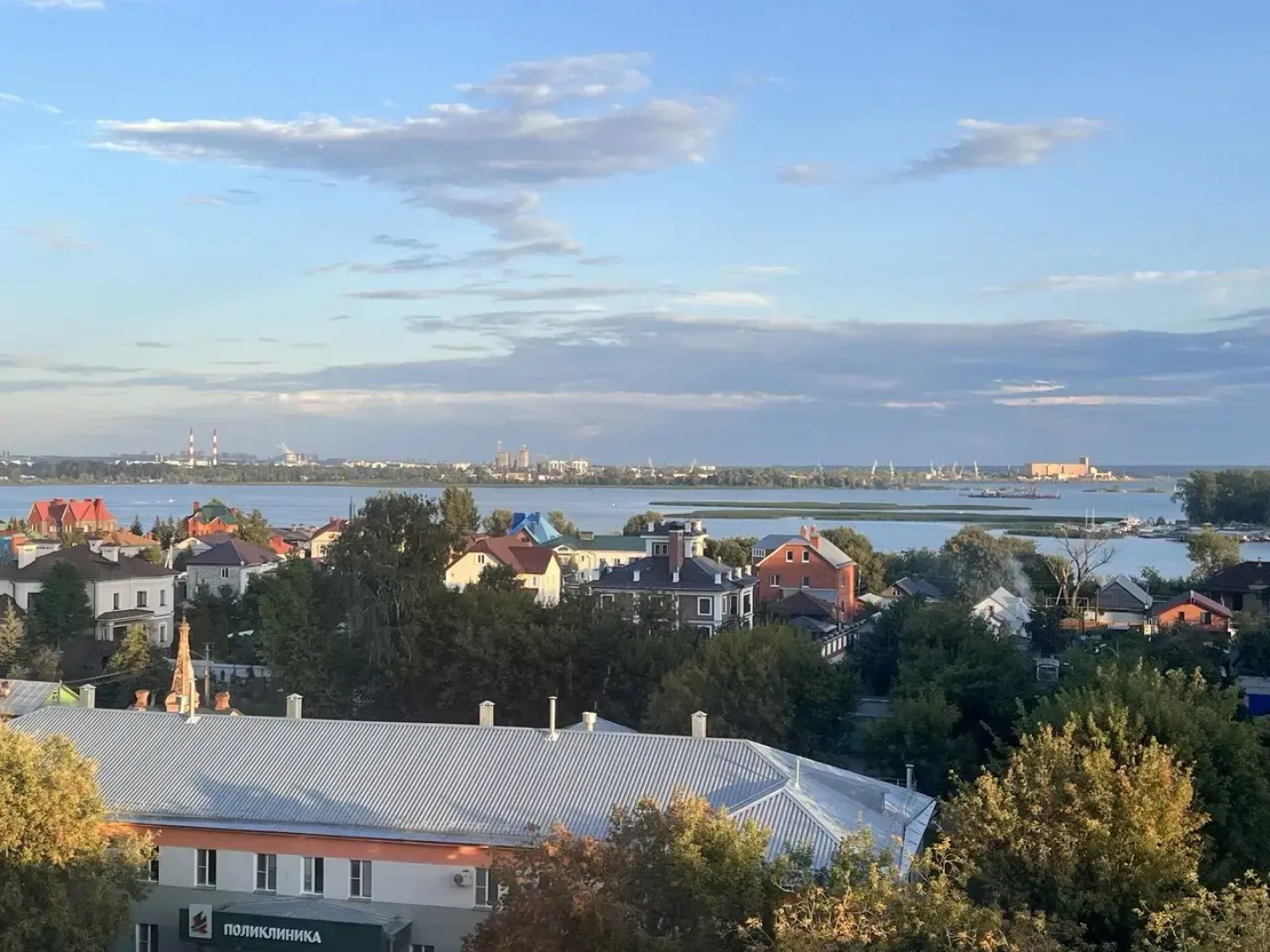 Квартира Уютная с видом на Волгу