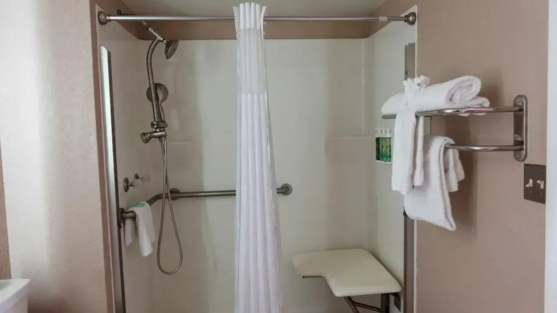 Мини Отель Melbourne All Suites