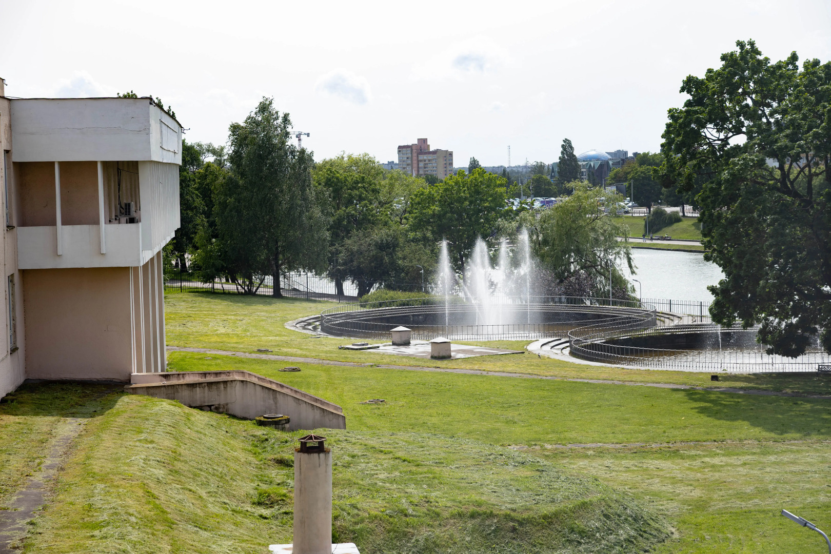 Апартаменты новые и комфортные возле красивого озера