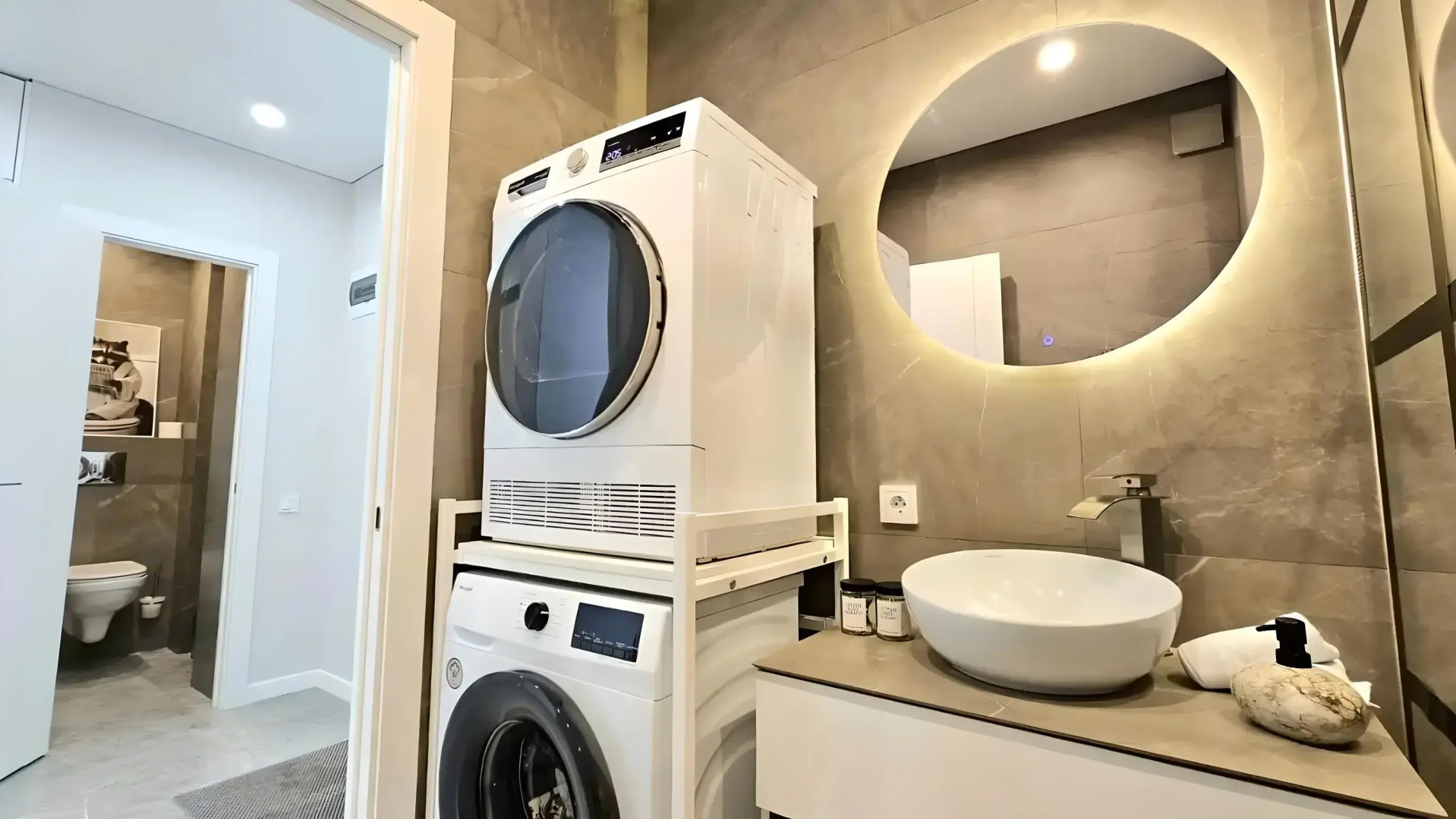 Квартира Современный Комфорт в Удобной Локации от Urban Apartments