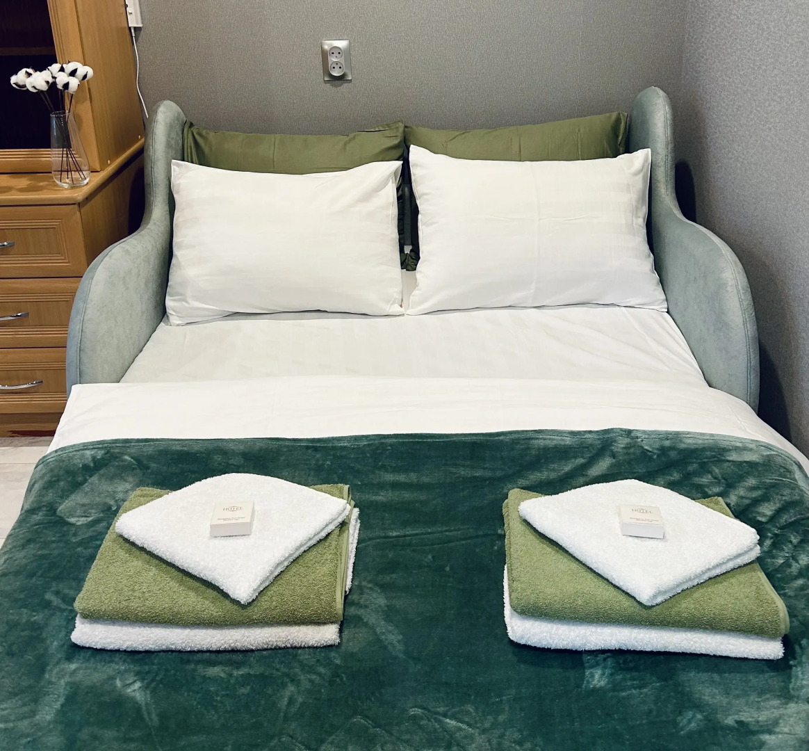 Апартаменты на Острове Канта у Биржевого сквера (самый центр города)