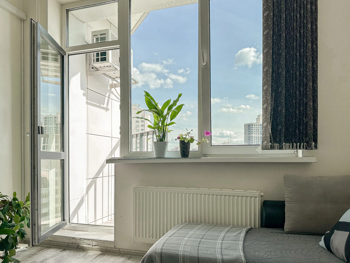 Апартаменты Комфортные светлые апартаменты у метро Беломорская