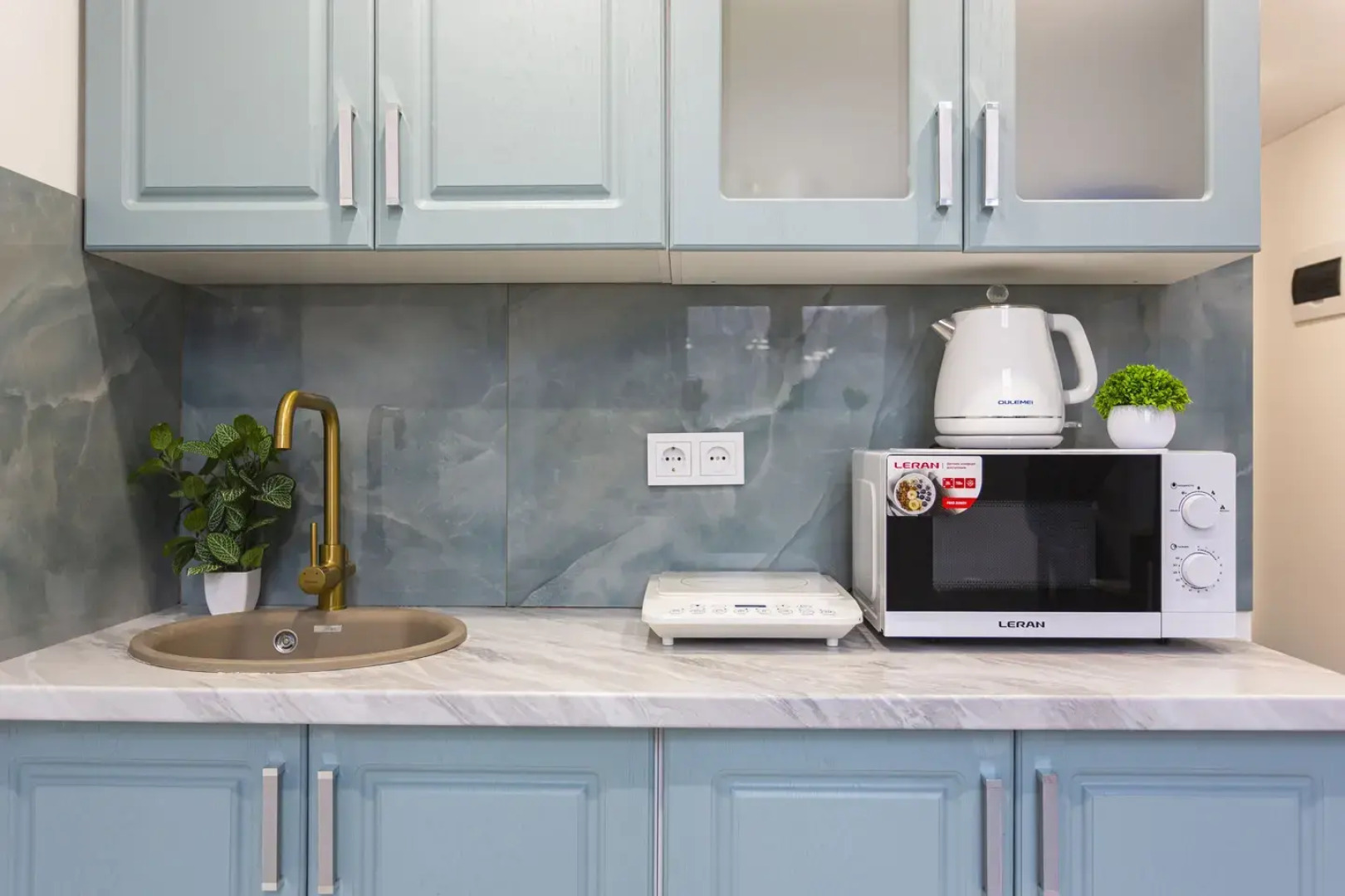 Квартира двухэтажная на Оптическом проезде 1