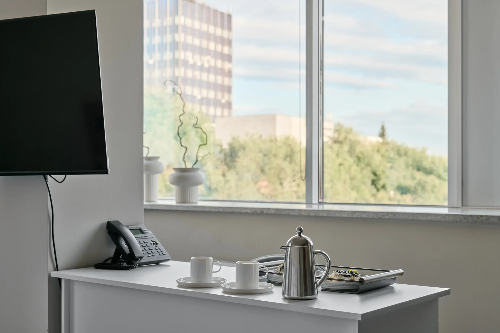 Отель SLIDE Bleisure & MICE