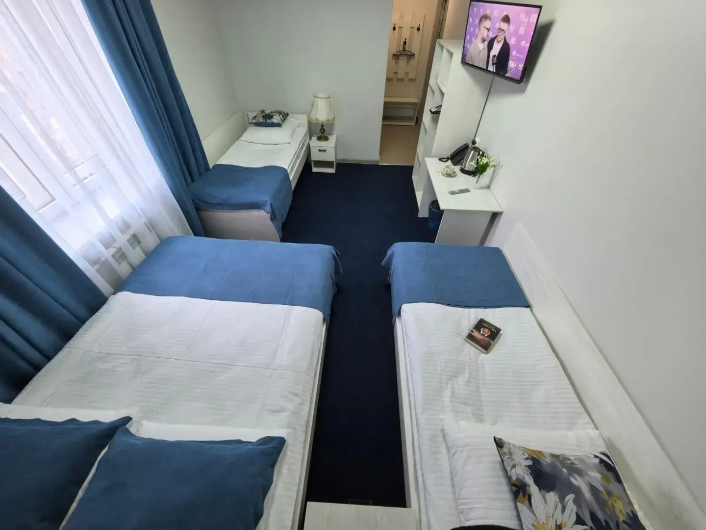 Отель Белая Ворона