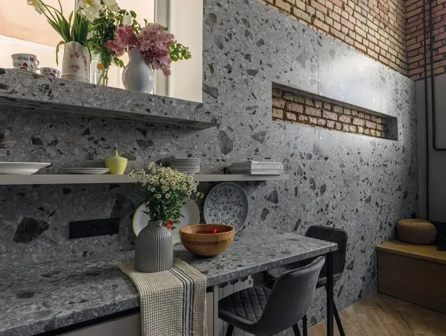 Квартира Двухуровневая Студия в Центре с Сауной