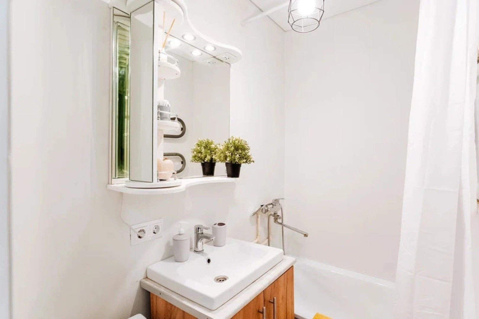 Квартира на главной площади города рядом с парком и достопримечательностями Уфы